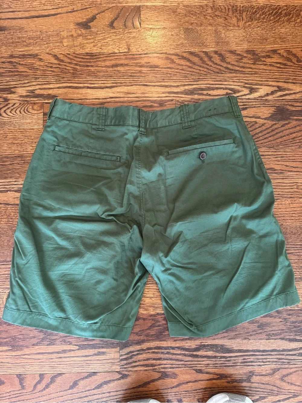J Crew Men's Green Casual Chino Shorts 32